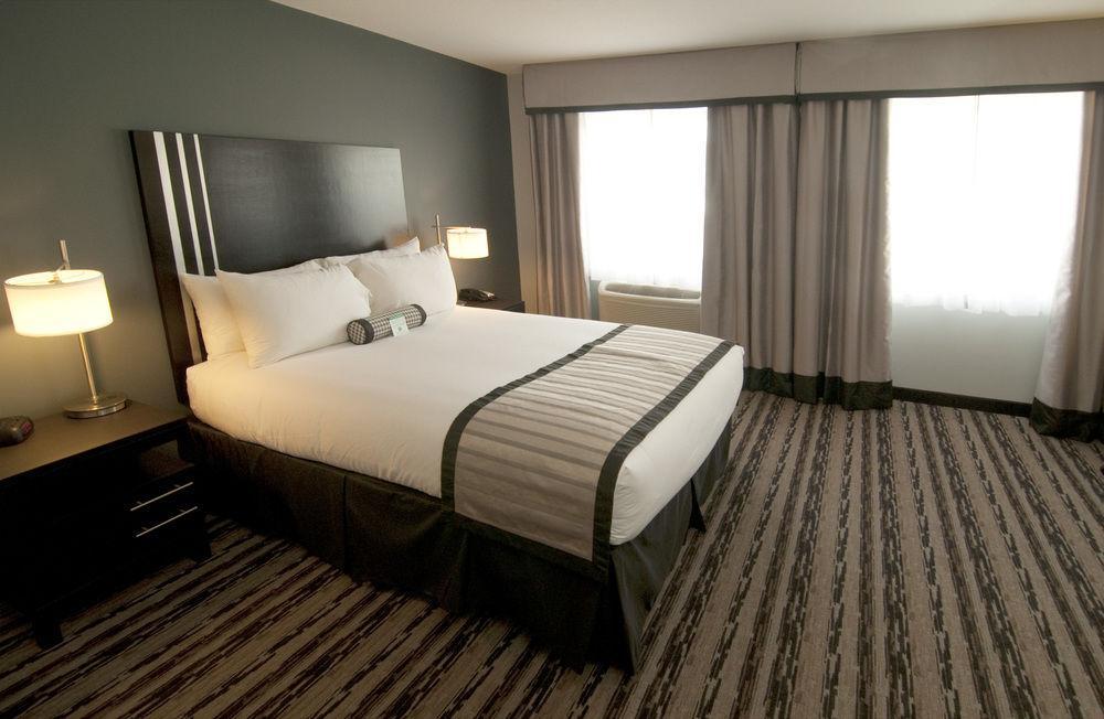 The View Hotel Fort Saint James Luaran gambar